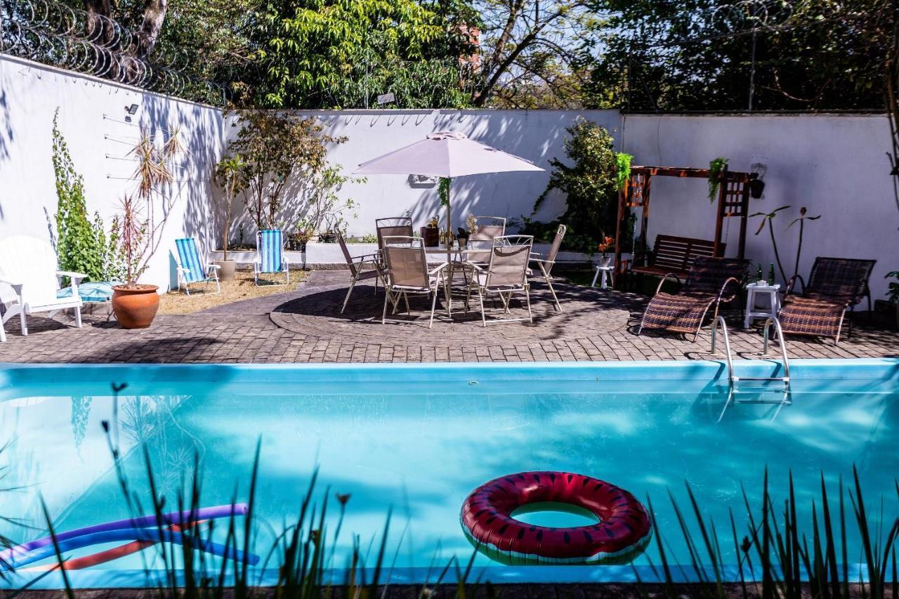 Casa de férias Linda Casa Na Lapa 4 Quartos, Piscina, Churrasqueira E Jardim