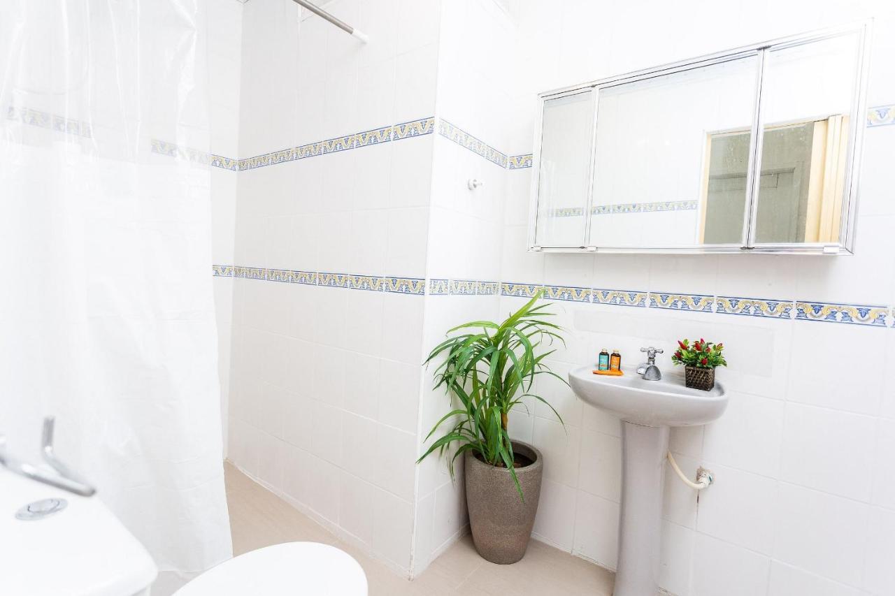 Linda Casa Na Lapa 4 Quartos, Piscina, Churrasqueira E Jardim Casa de férias